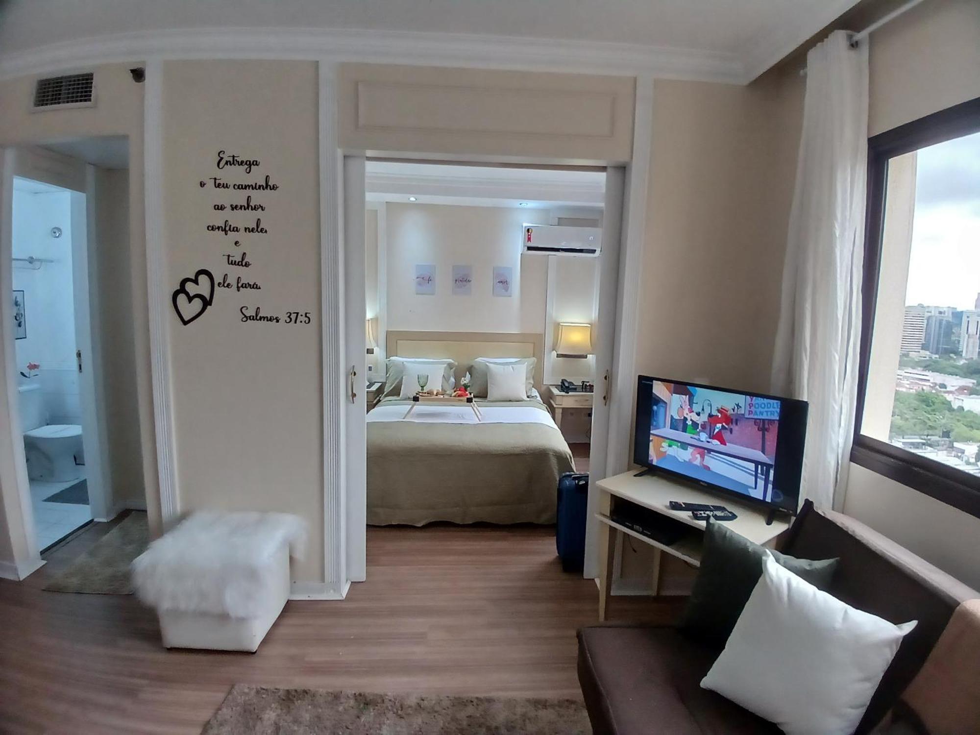 Flat Completo Em 4 Estrelas No Jardins! Com Piscina, Jacuzzi, Sauna E Academia! Apartamento São Paulo
